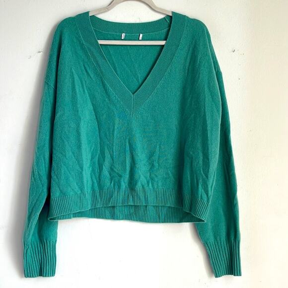 Intermix Elroy 100% cashmere deep V neck long sleeve boxy oversized knit sweater - Picture 1 of 6